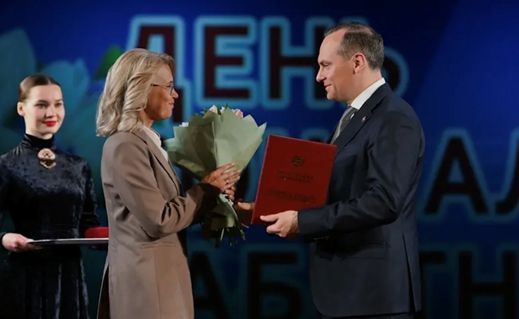 Артём Здунов: &laquo;Социальным работникам присущи ответственность, чуткость и доброта!&raquo;